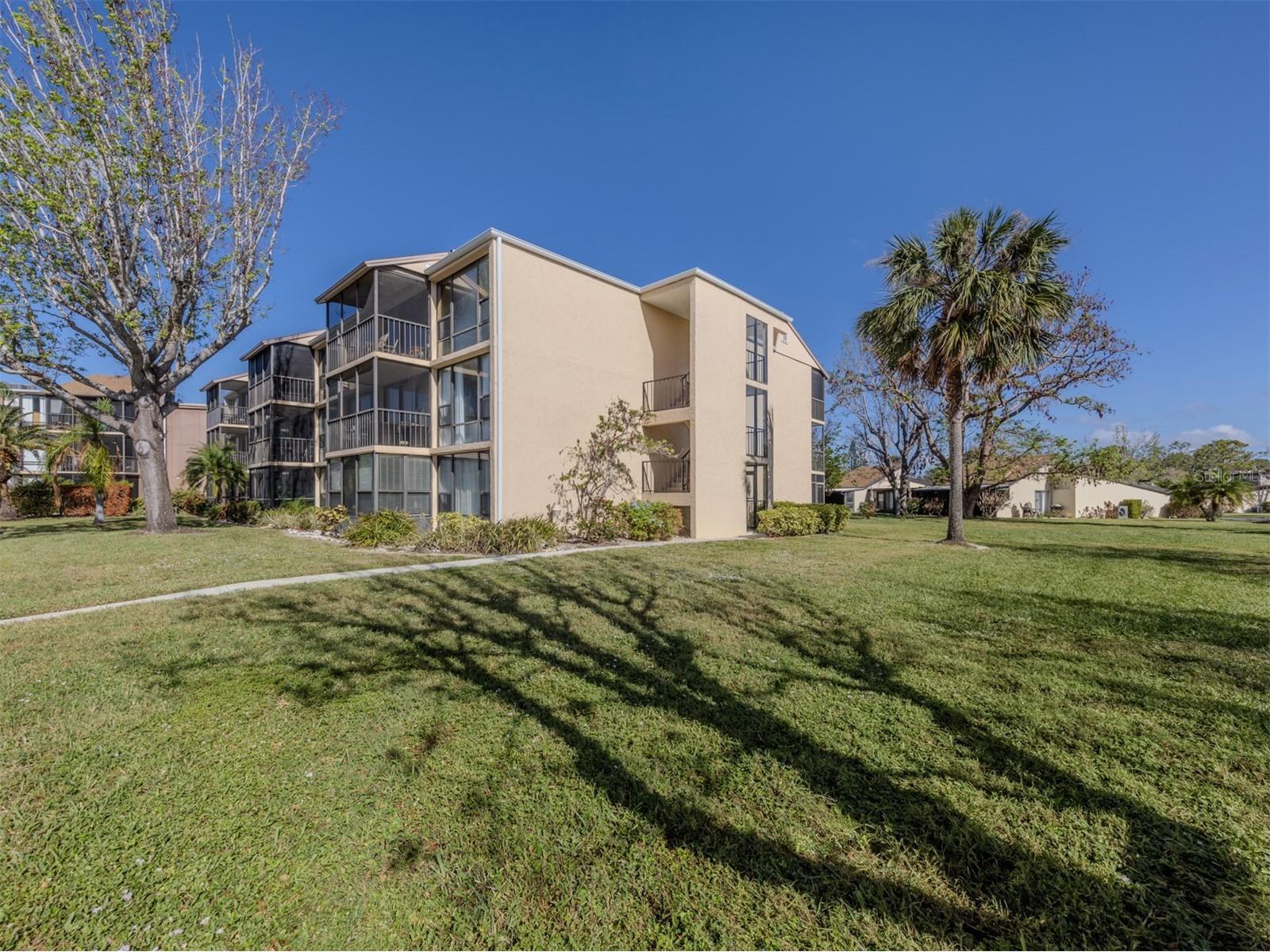 618 Bird Bay Drive S #216 Venice FL 34285 N6143201 image4