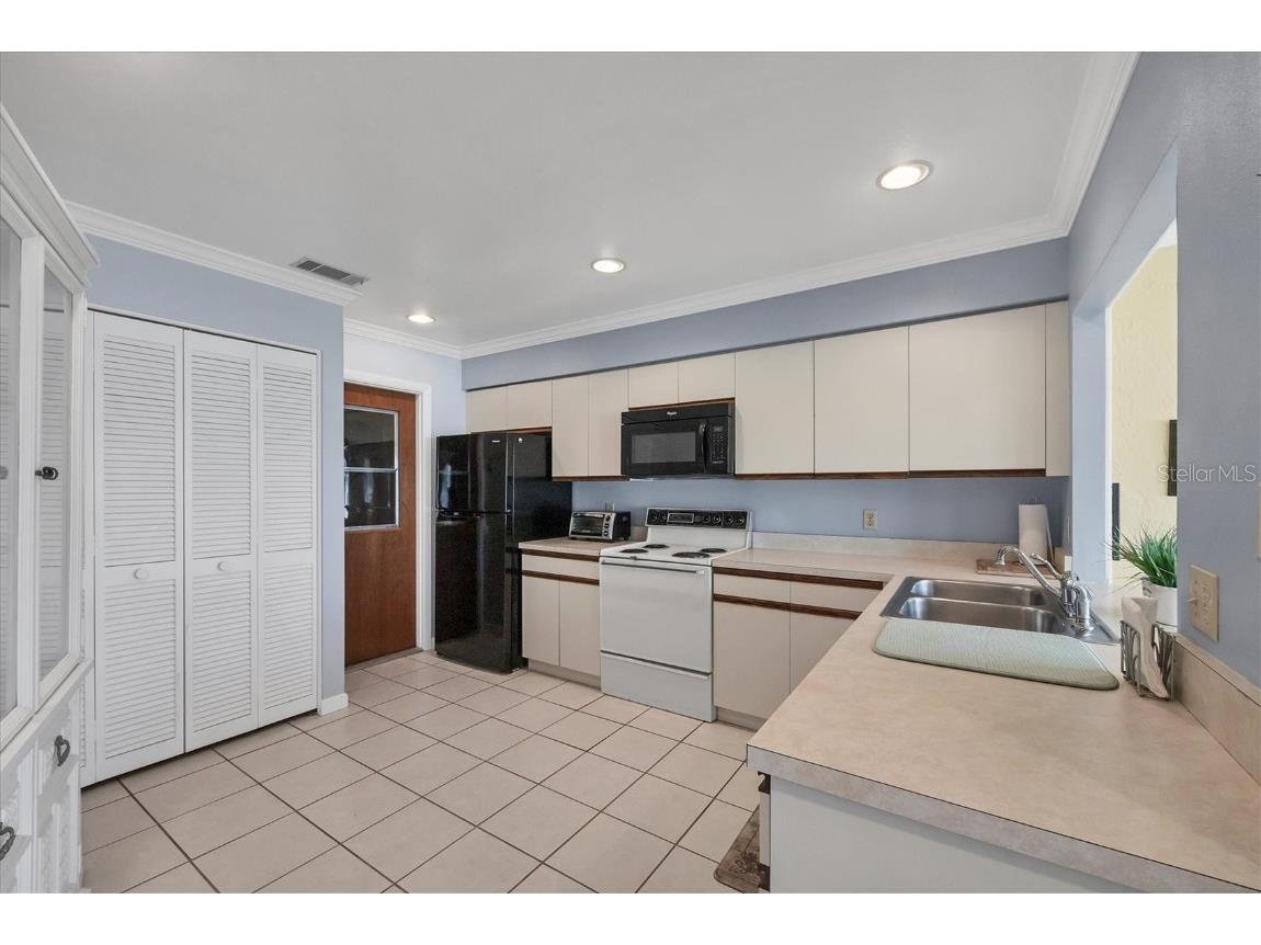 618 Deerwood Avenue Englewood FL 34223 C7518417 image17