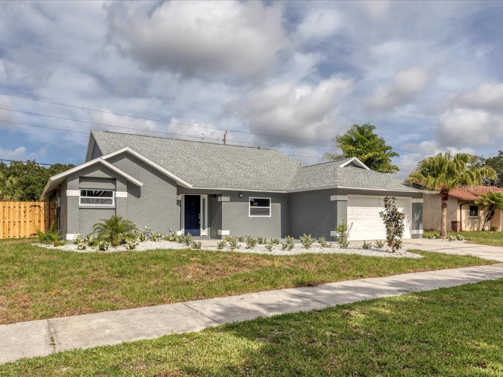 618 Eastpointe Court Sarasota FL 34232 A4571134 image1