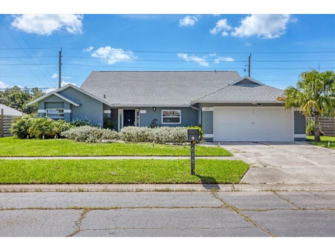 618 Eastpointe Court Sarasota FL 34232 A4664067 image1