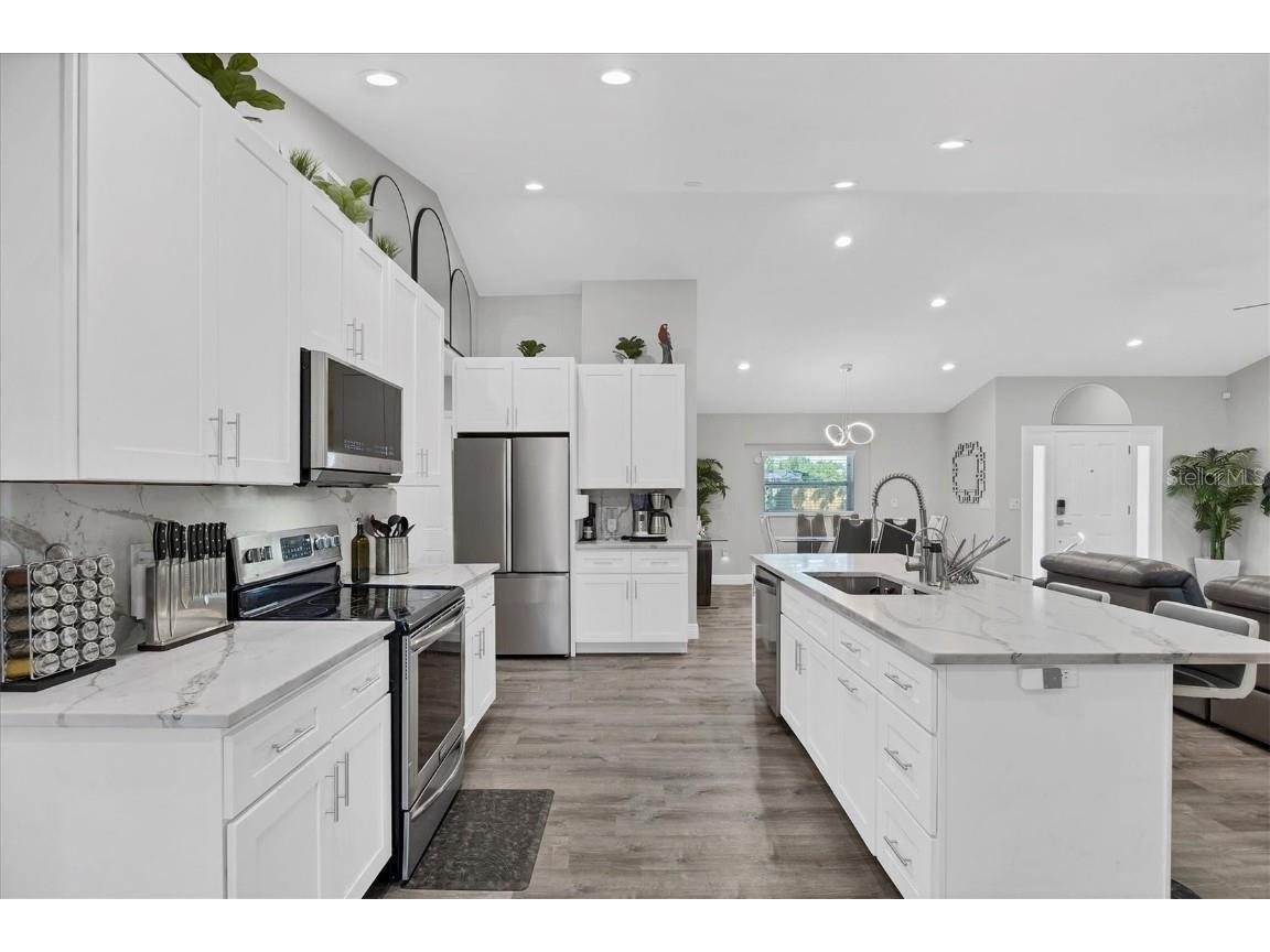 618 Eastpointe Court Sarasota FL 34232 A4664067 image13