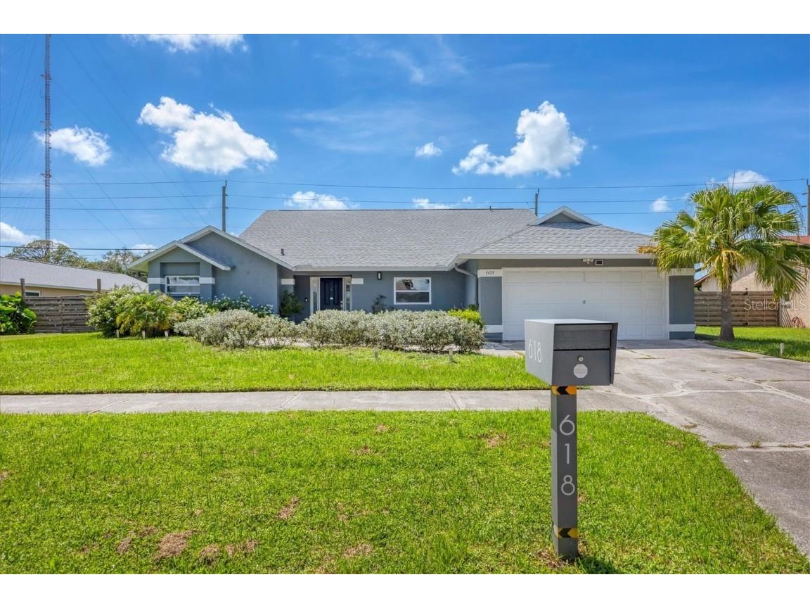618 Eastpointe Court Sarasota FL 34232 A4664067 image36