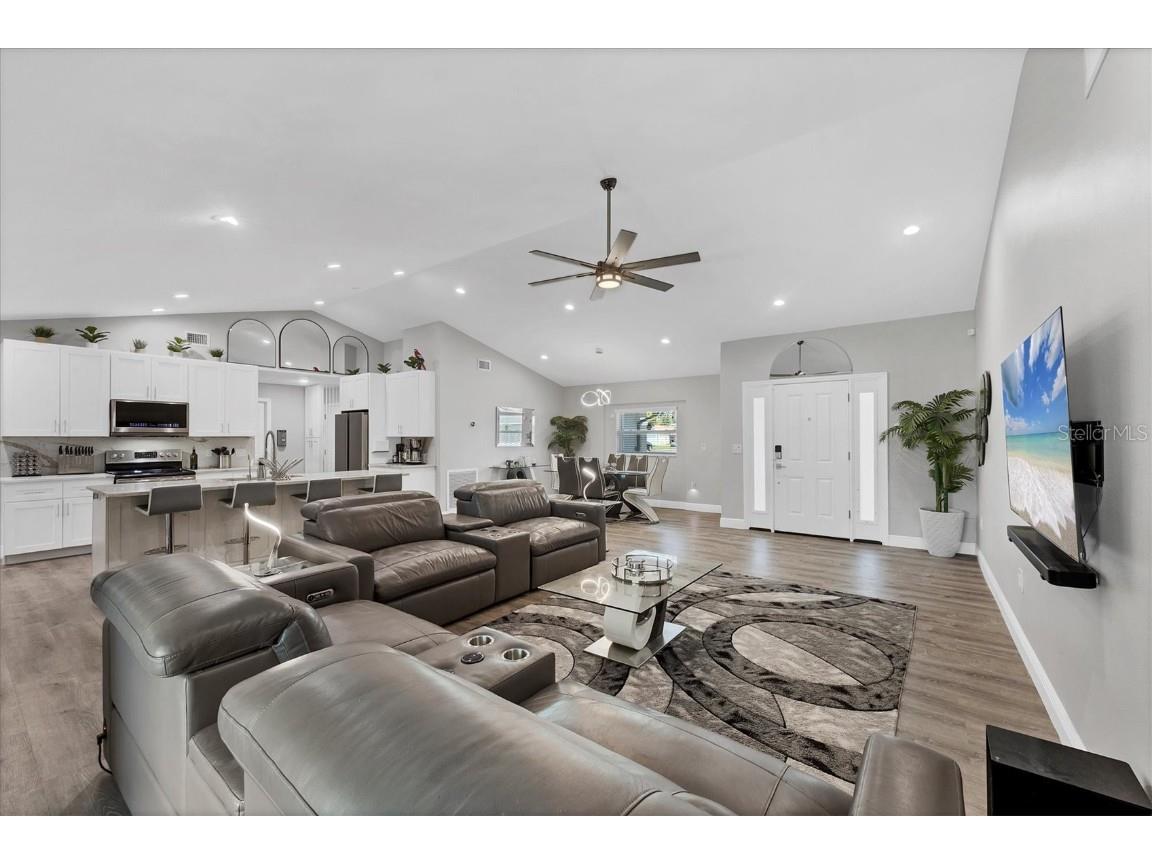 618 Eastpointe Court Sarasota FL 34232 A4664067 image9