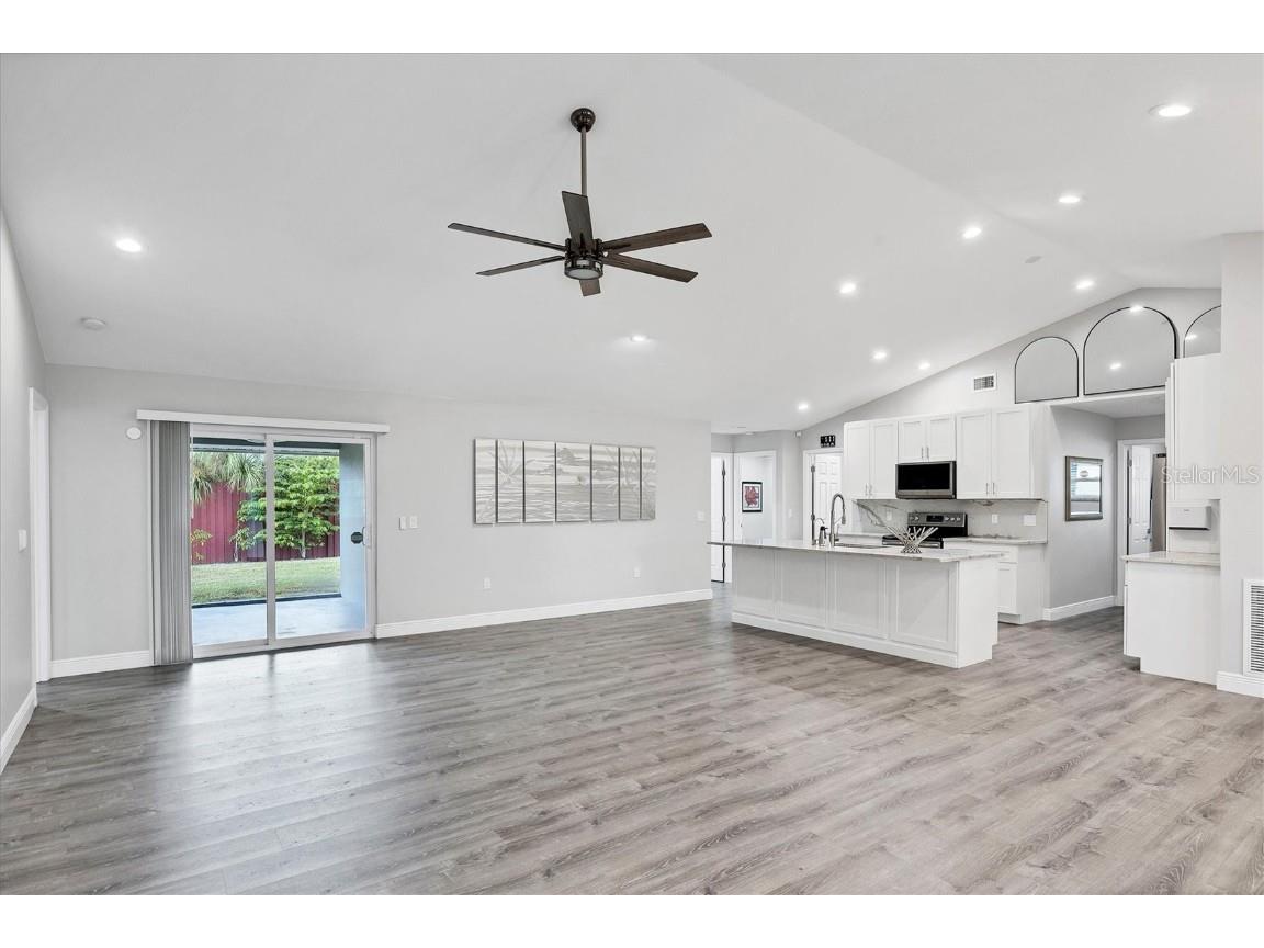 618 Eastpointe Court Sarasota FL 34232 A4672630 image10