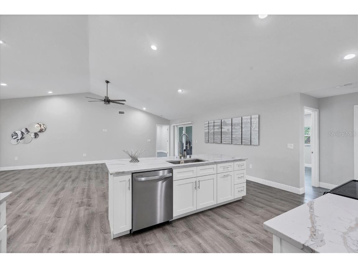 618 Eastpointe Court Sarasota FL 34232 A4672630 image16