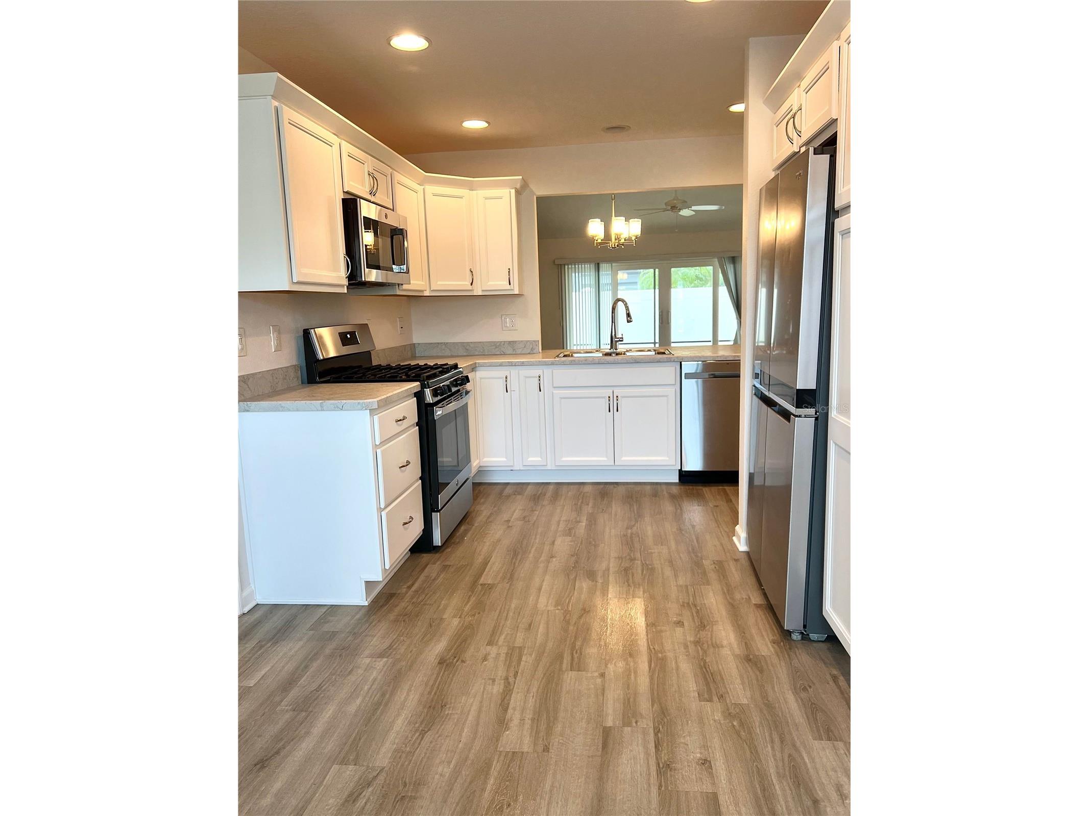 618 Nielsen Place The Villages FL 32163 OM713334 image5