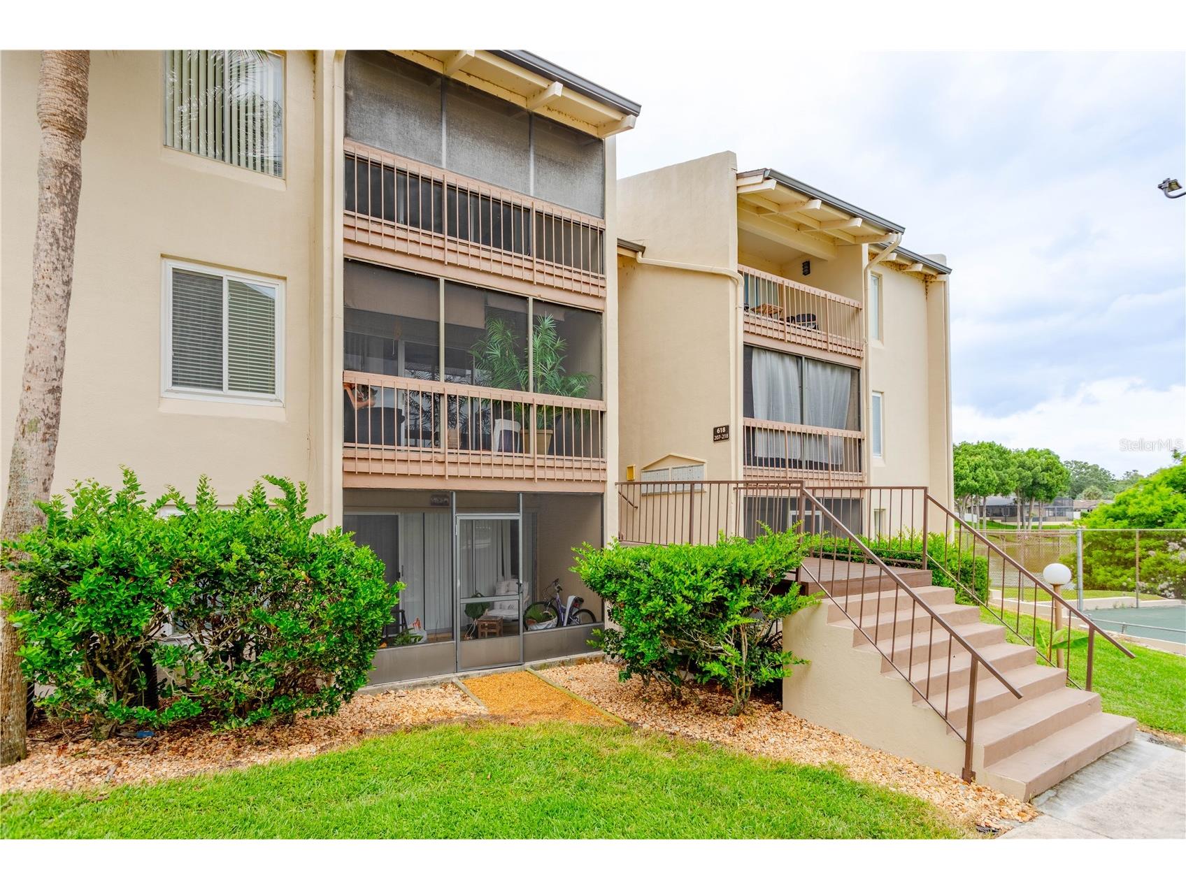 618 Orange Drive #216 Altamonte Springs FL 32701 - LAKE ORIENTA O6412418 image2