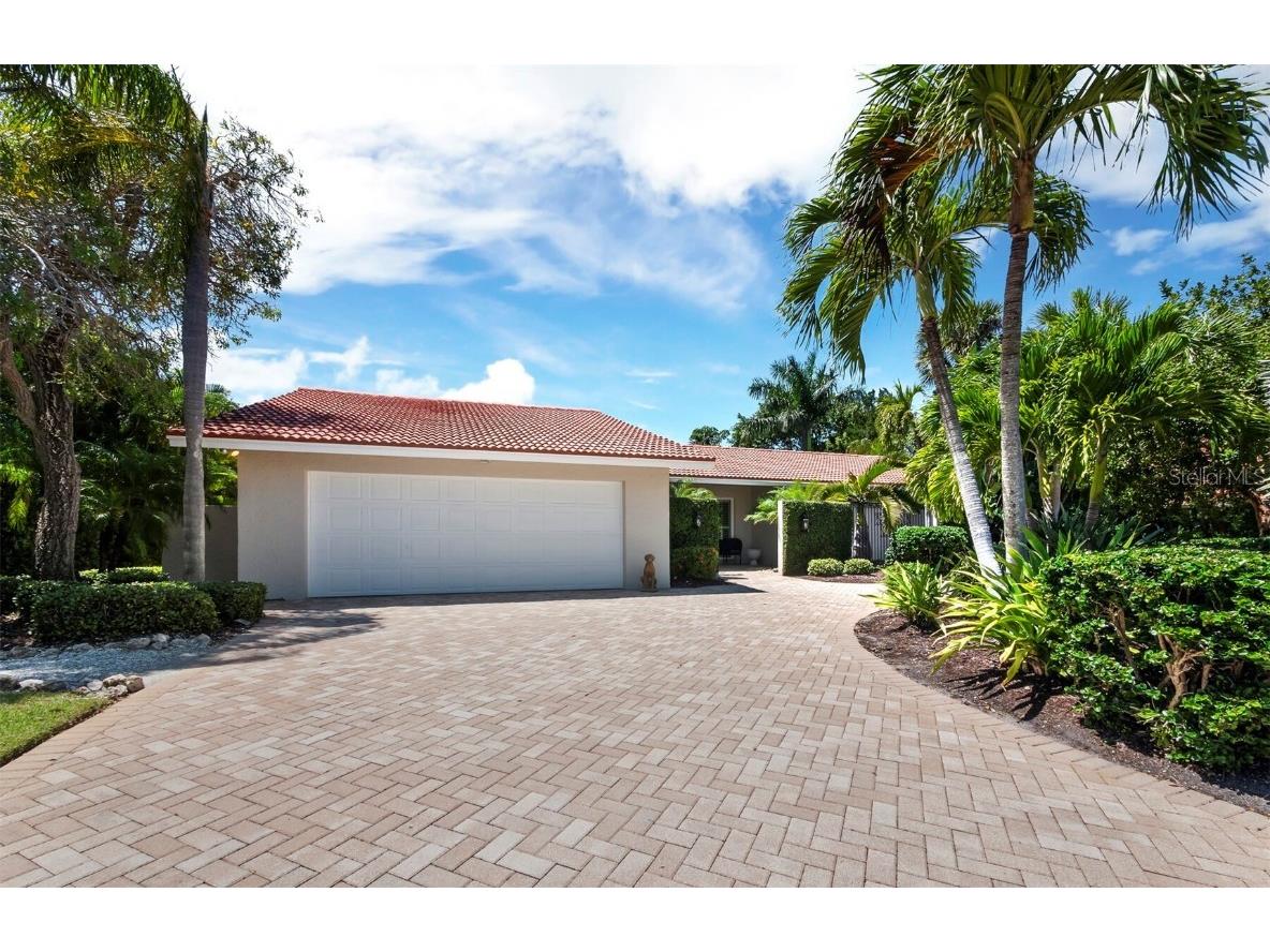618 Owl Way Sarasota FL 34236 A4566373 image1