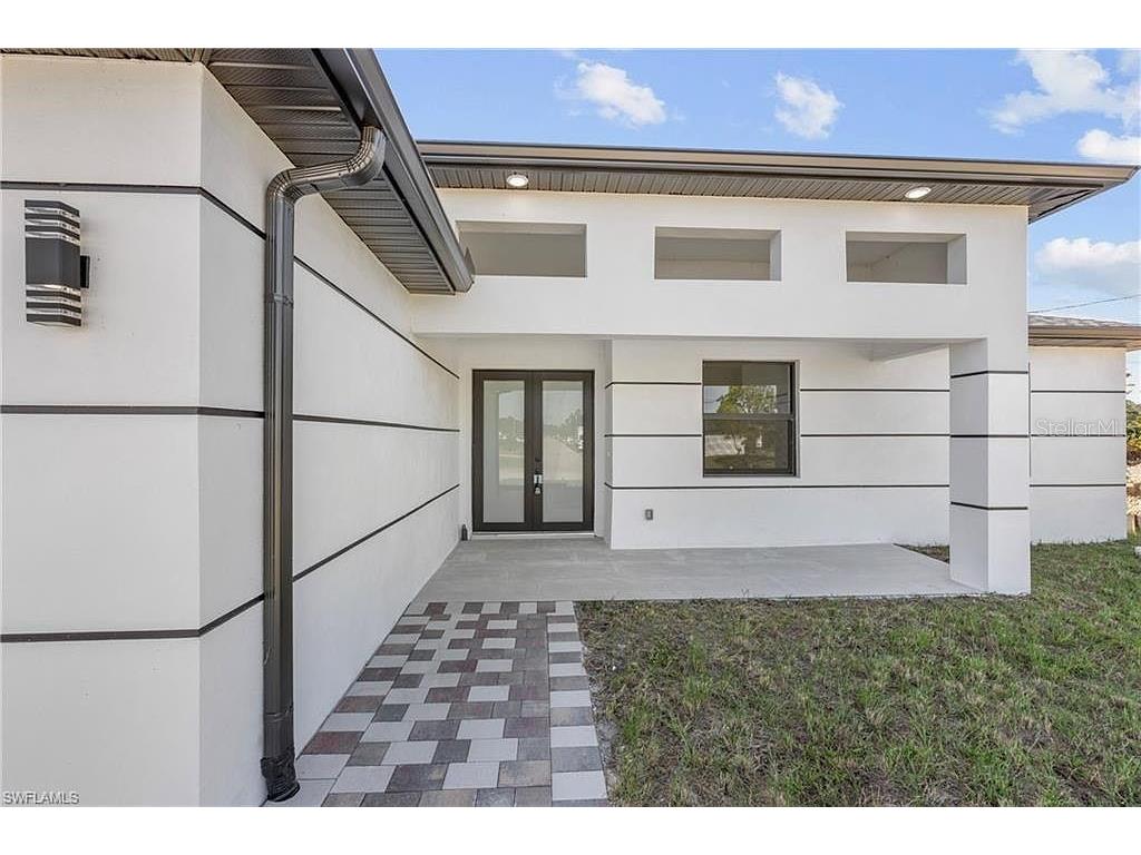 618 Raintree Street E Lehigh Acres FL 33974 S5137990 image2