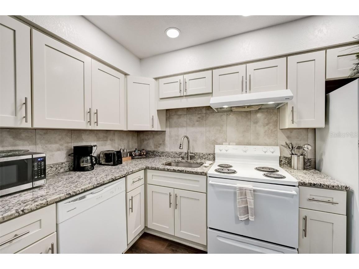 618 S Osprey Avenue Sarasota FL 34236 A4662367 image10