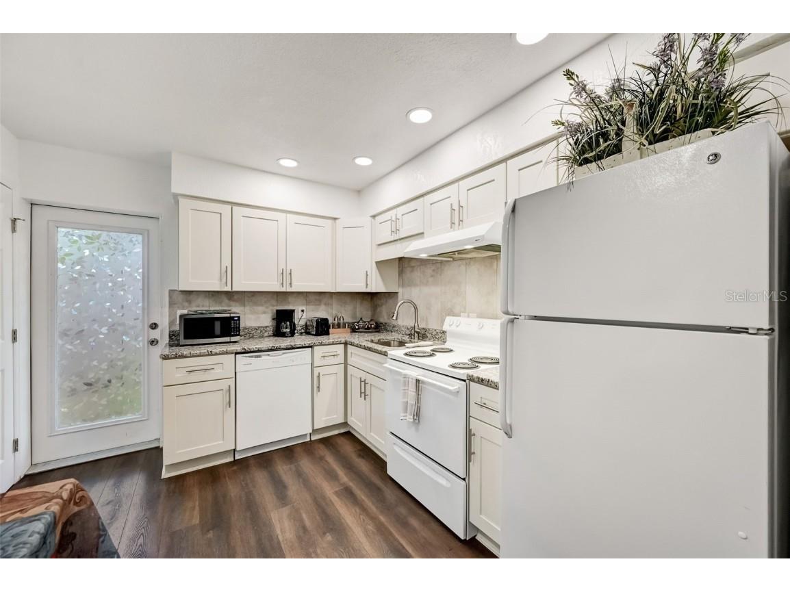 618 S Osprey Avenue Sarasota FL 34236 A4662367 image11