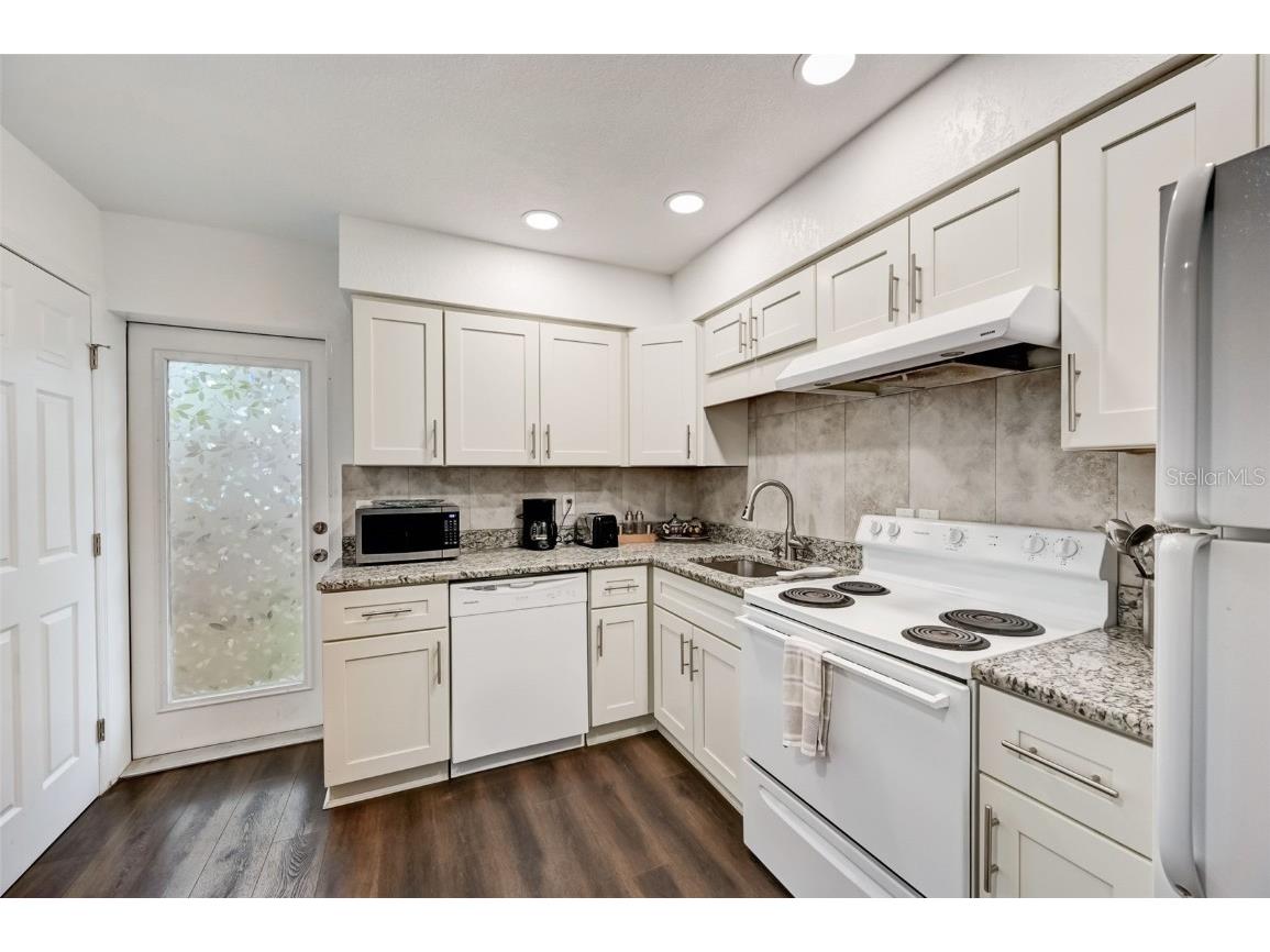 618 S Osprey Avenue Sarasota FL 34236 A4662367 image8