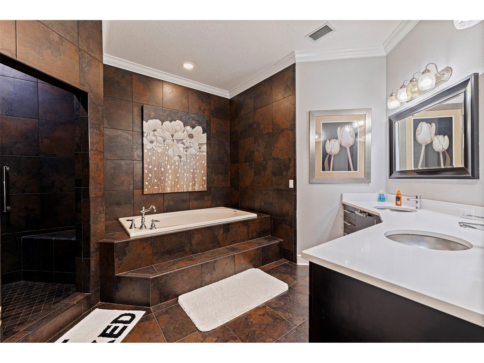 618 Saxony Boulevard Saint Petersburg FL 33716 TB8485666 image27