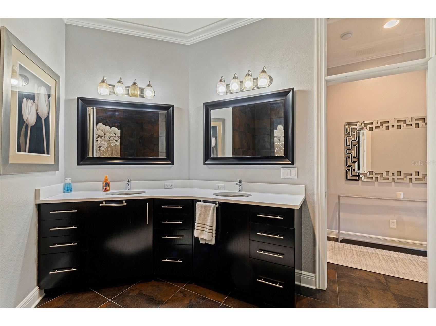 618 Saxony Boulevard Saint Petersburg FL 33716 TB8485666 image28