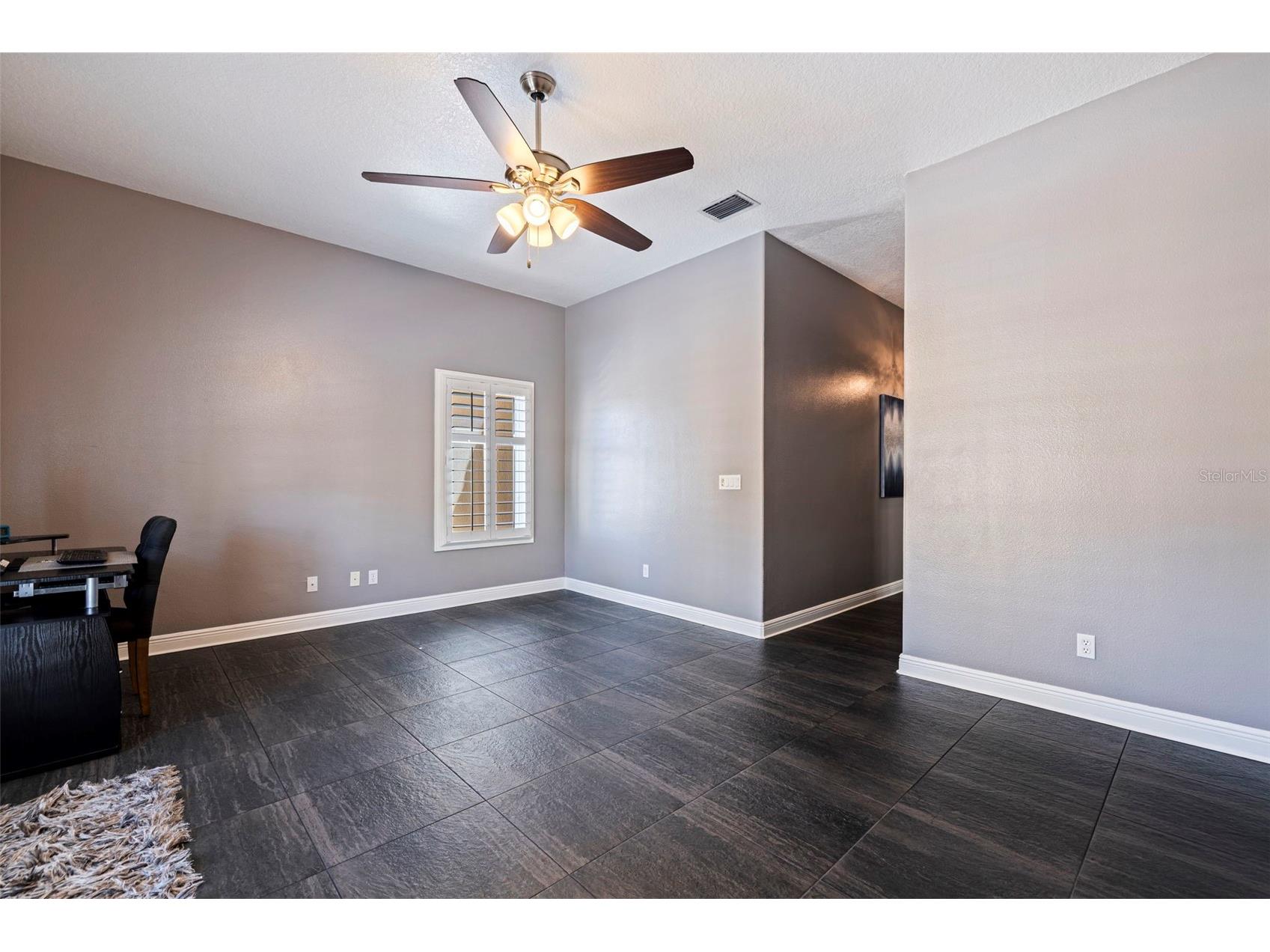 618 Saxony Boulevard Saint Petersburg FL 33716 TB8485666 image40