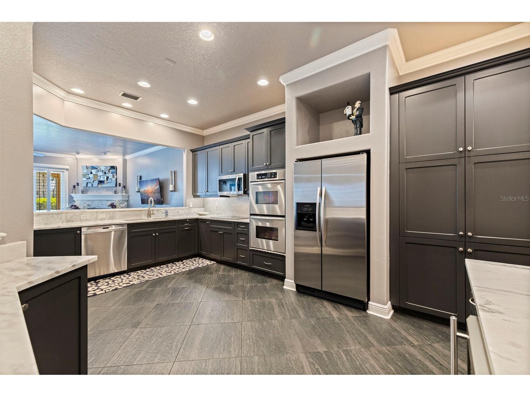 618 Saxony Boulevard Saint Petersburg FL 33716 TB8485666 image9
