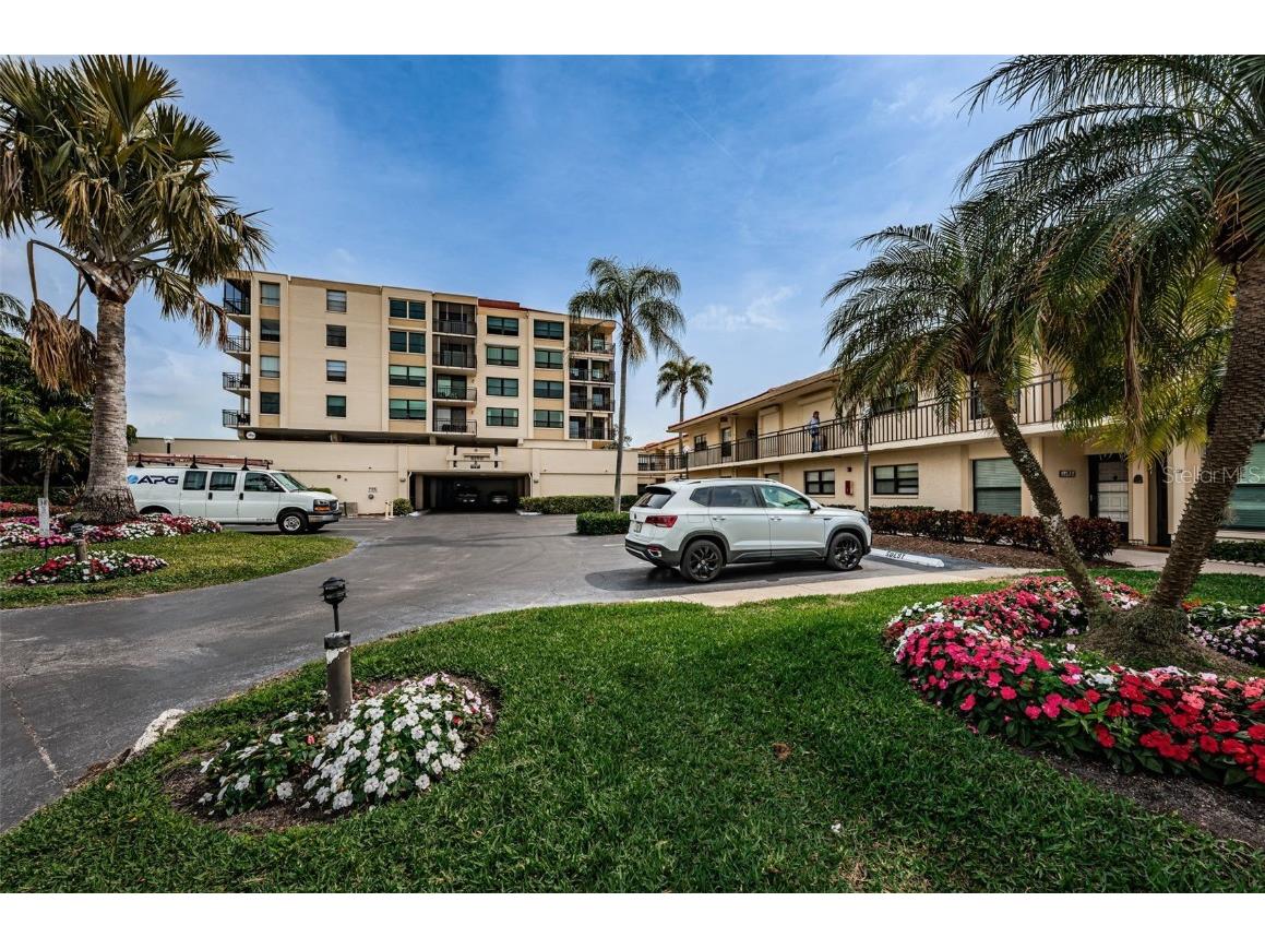 6180 Sun Boulevard #302 Saint Petersburg FL 33715 - BOCA CIEGA BAY TB8334317 image1