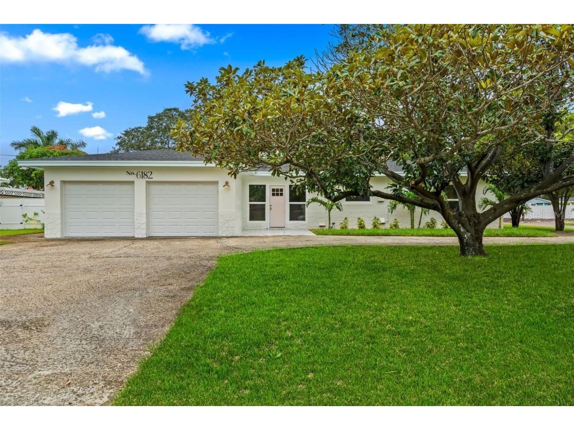 6182 2nd Avenue N Saint Petersburg FL 33710 U8248928 image1