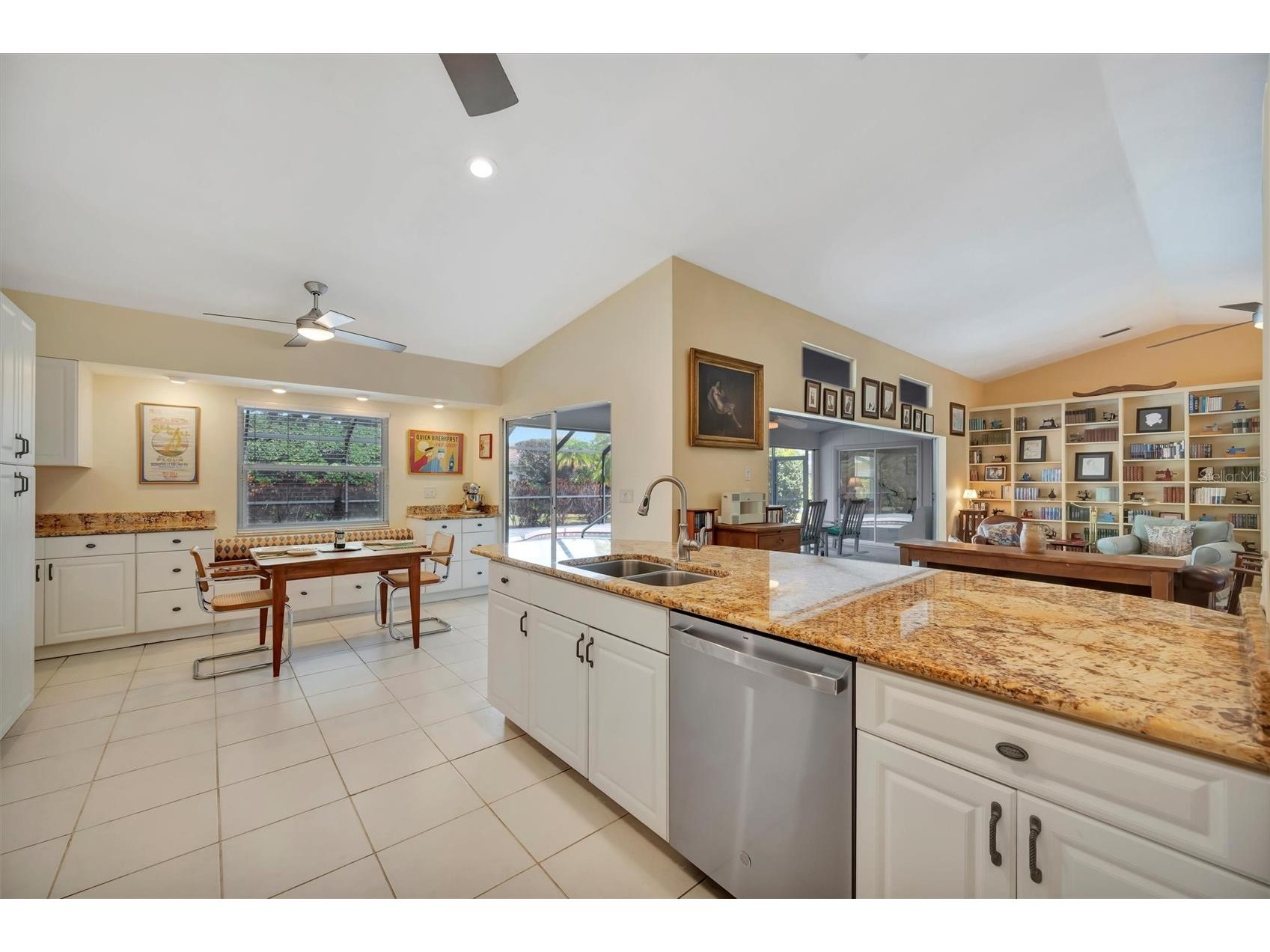 6183 Misty Oaks Drive Sarasota FL 34243 A4682575 image25