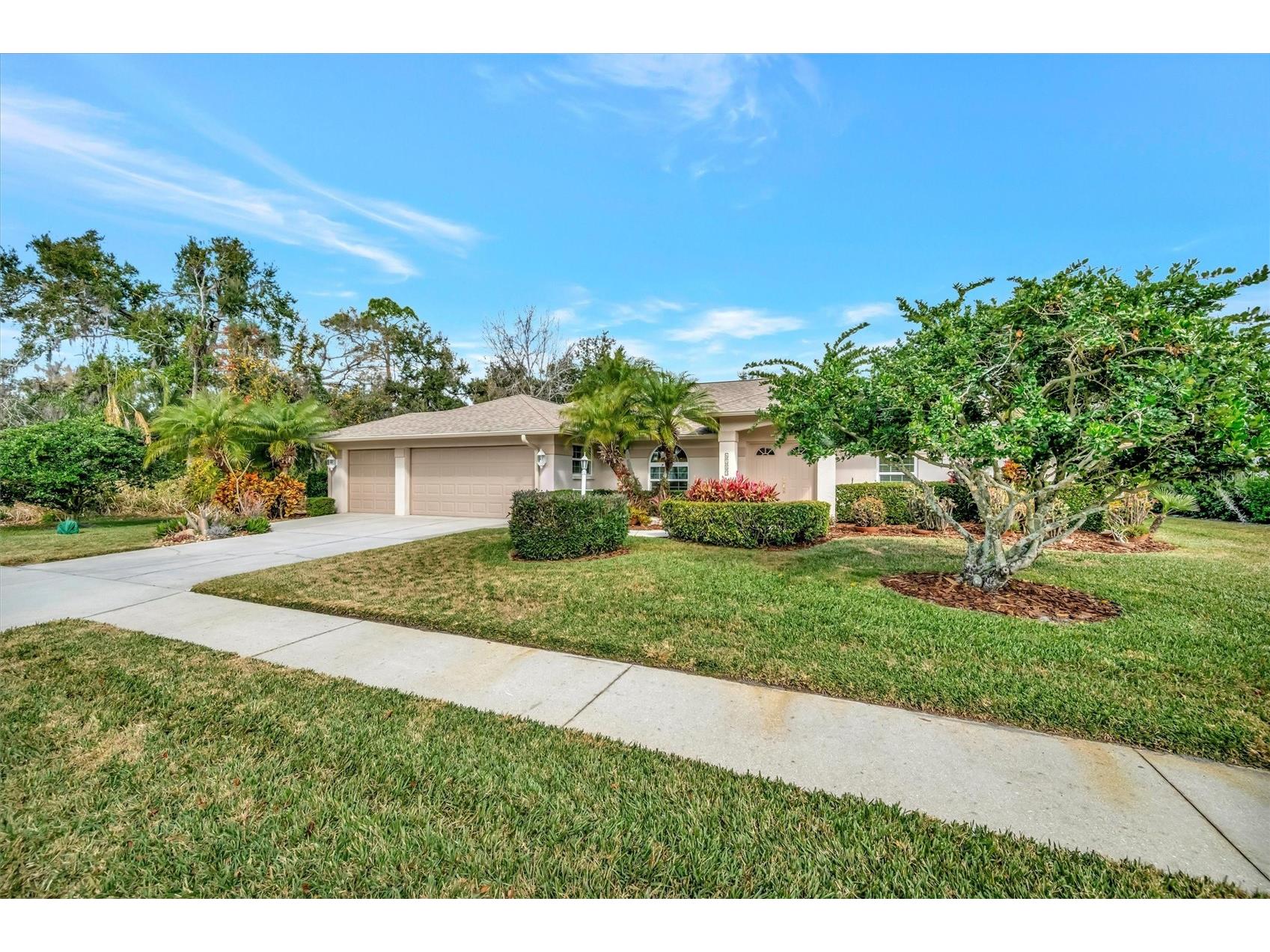 6183 Misty Oaks Drive Sarasota FL 34243 A4682575 image3