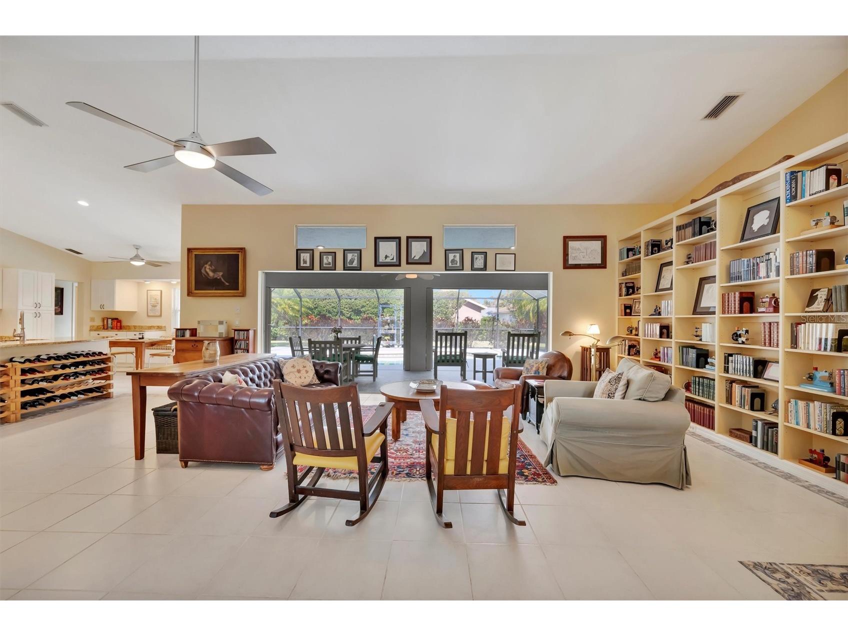 6183 Misty Oaks Drive Sarasota FL 34243 A4682575 image9