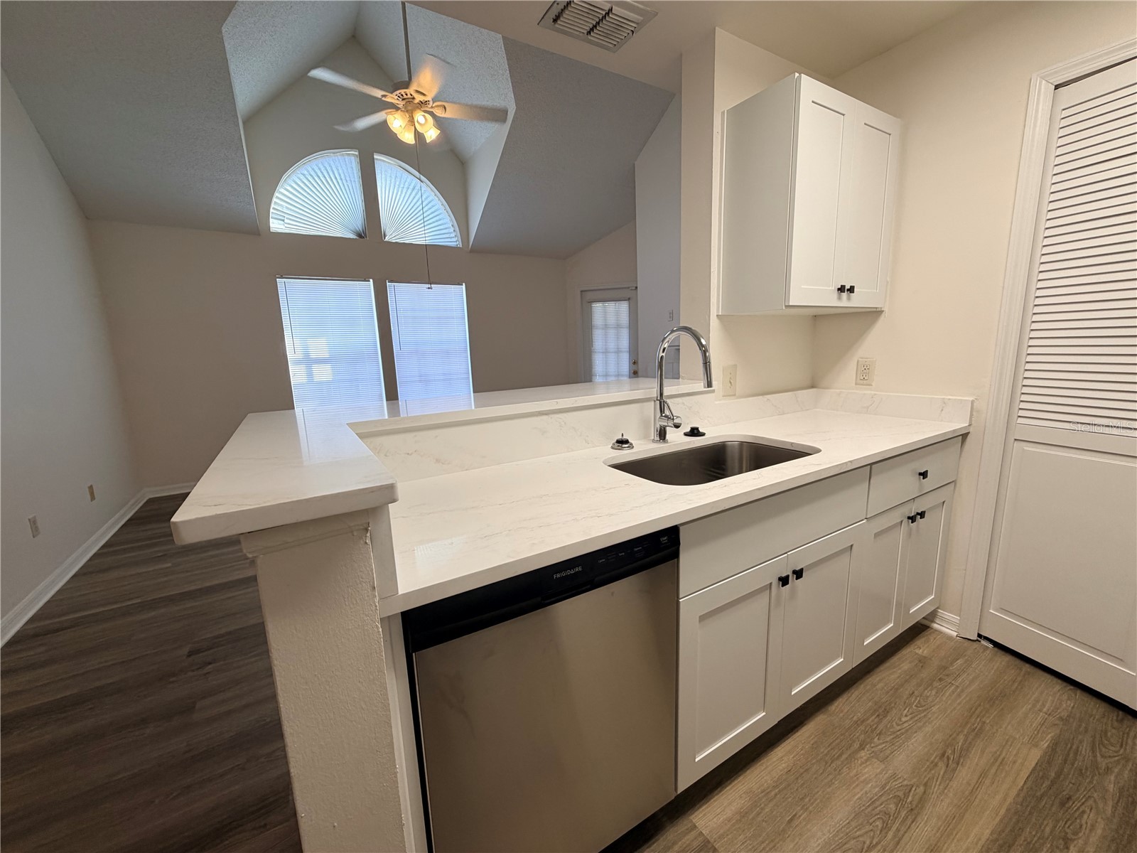 6184 Westgate Drive #204 Orlando FL 32835 O6398841 image8