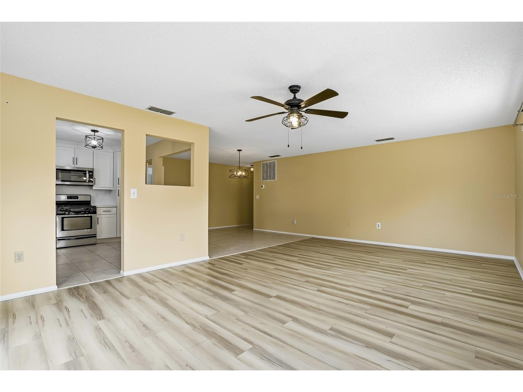 6188 80th Street N #101 Saint Petersburg FL 33709 TB8473110 image32