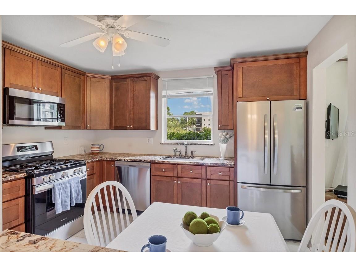 6188 80th Street N #102 Saint Petersburg FL 33709 A4656758 image12