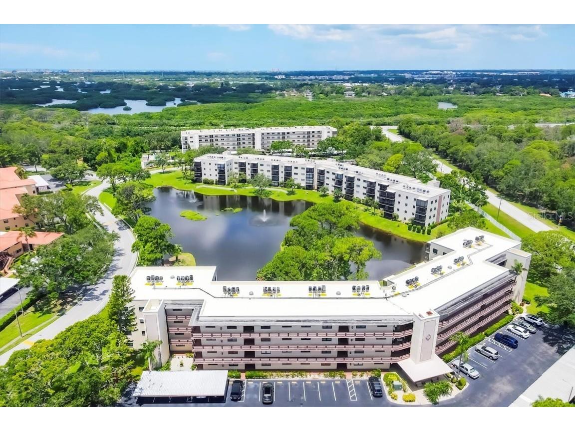 6188 80th Street N #102 Saint Petersburg FL 33709 A4656758 image2