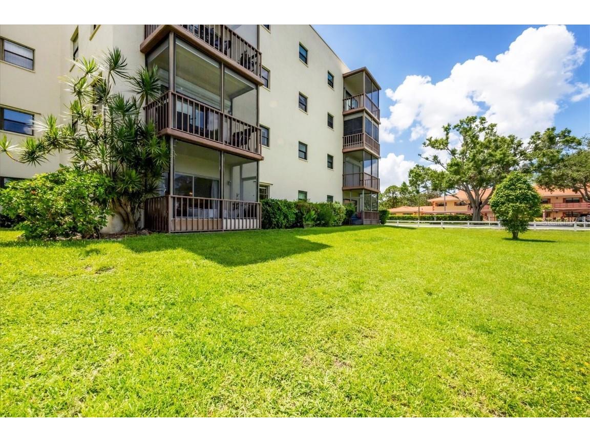 6188 80th Street N #102 Saint Petersburg FL 33709 A4656758 image27