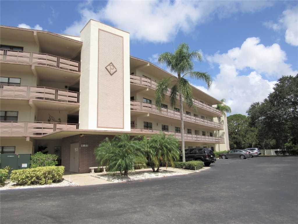 6188 80th Street N #108 Saint Petersburg FL 33709 U8207540 image1