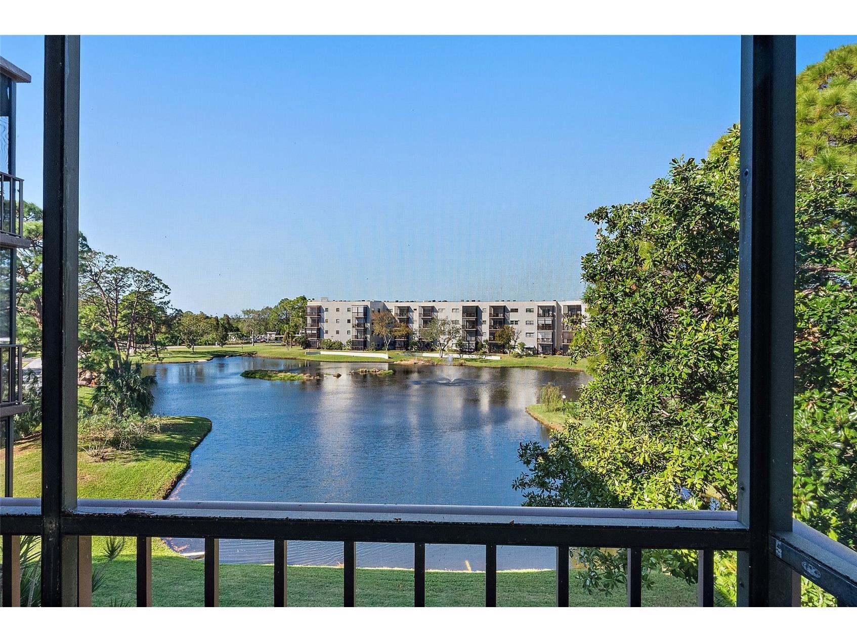 6188 80th Street N #303 Saint Petersburg FL 33709 TB8464396 image1