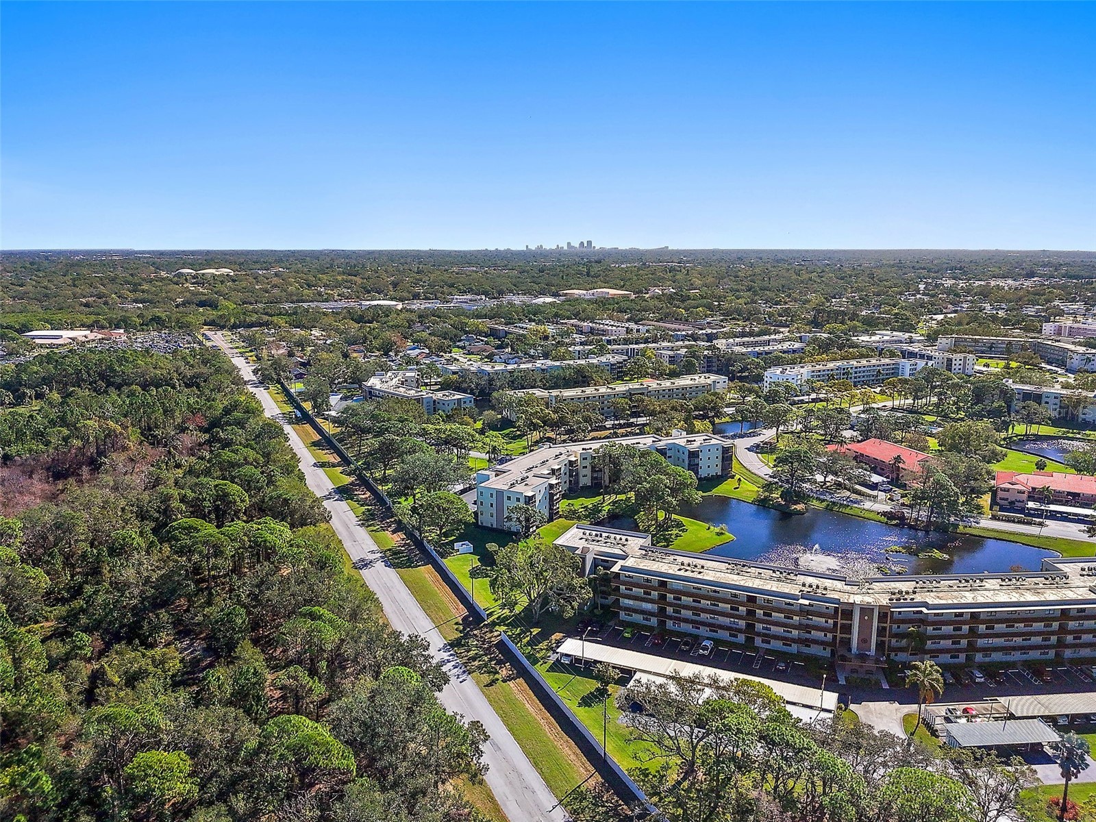 6188 80th Street N #303 Saint Petersburg FL 33709 TB8464396 image27