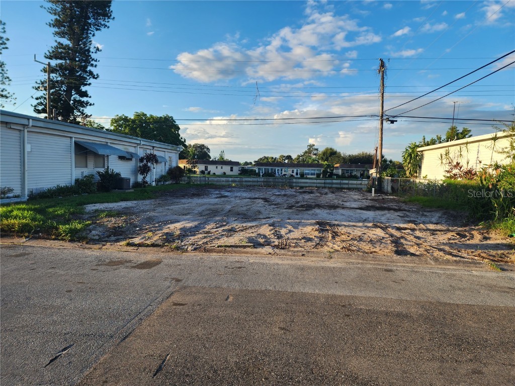 619 49th Avenue W Bradenton FL 34207 A4548781 image1