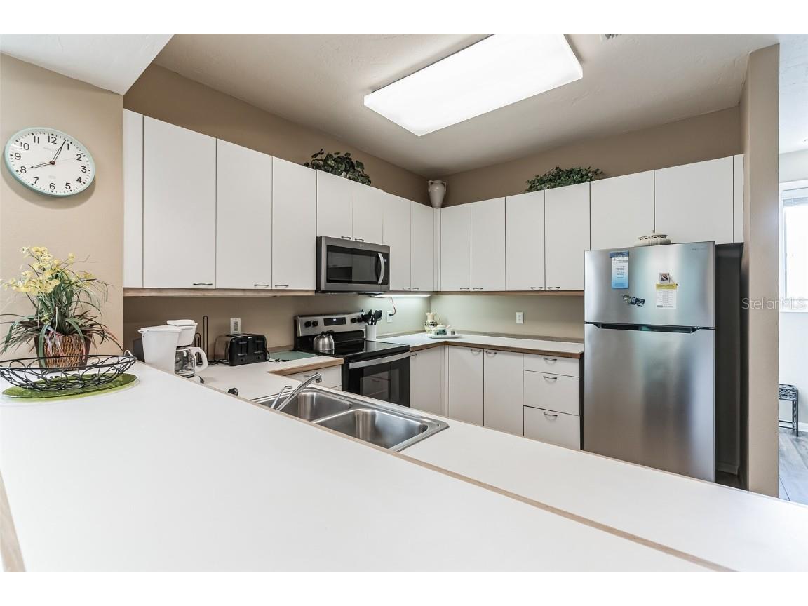 619 Cedars Court Longboat Key FL 34228 A4629084 image42