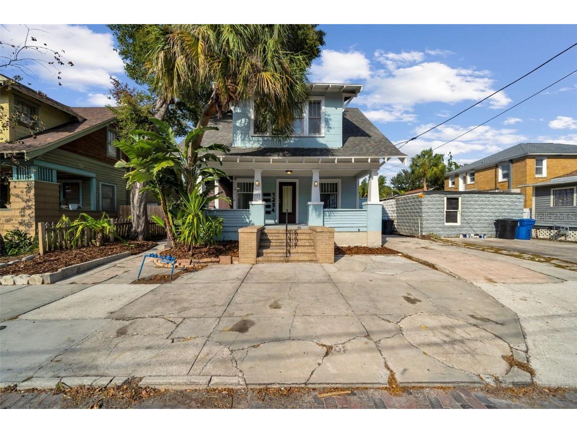 619 Earle Avenue N Saint Petersburg FL 33701 TB8336092 image1
