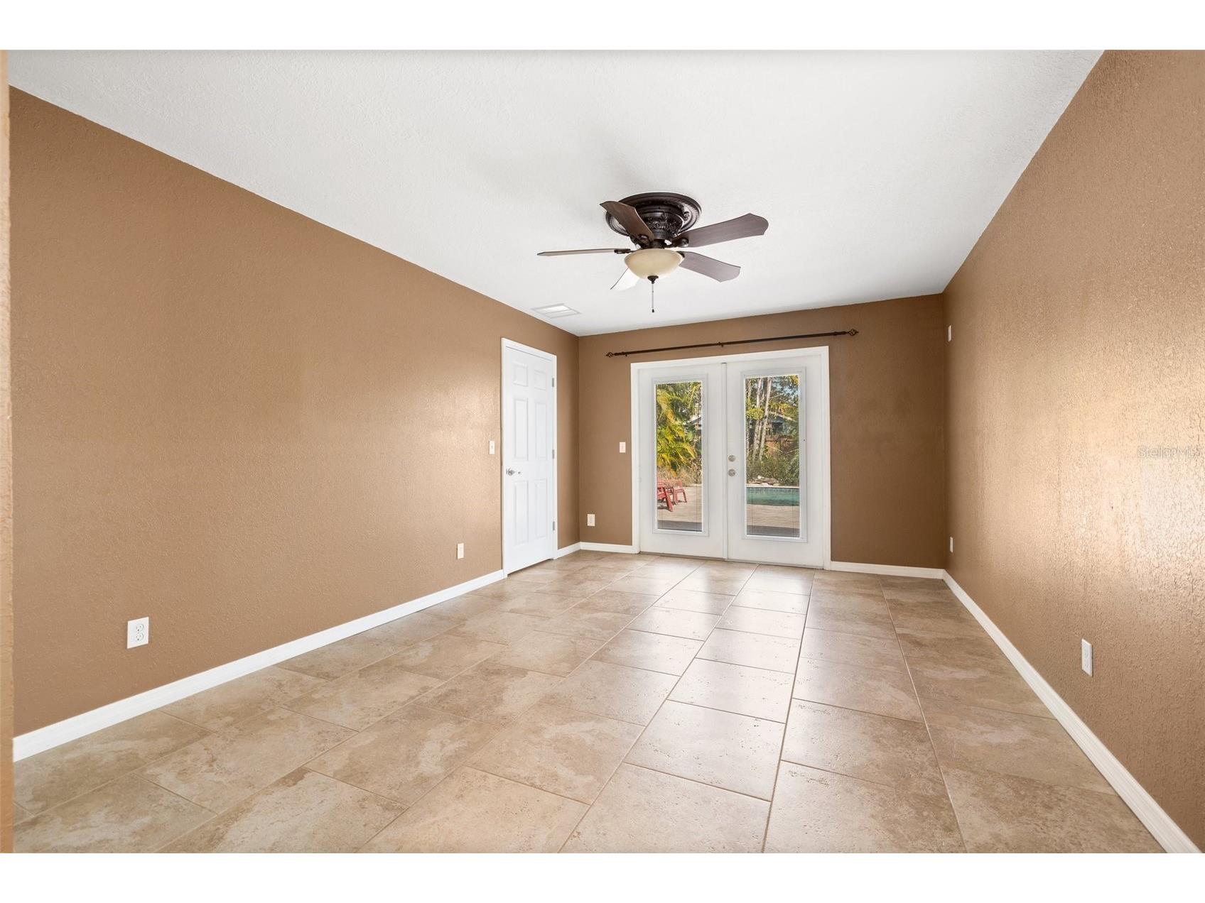 619 Garland Street N Saint Petersburg FL 33703 TB8476398 image15
