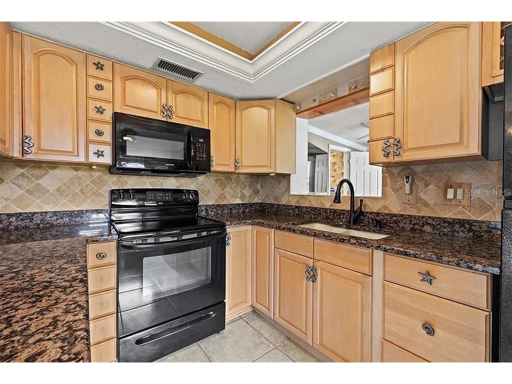 619 Garland Street N Saint Petersburg FL 33703 TB8476398 image5