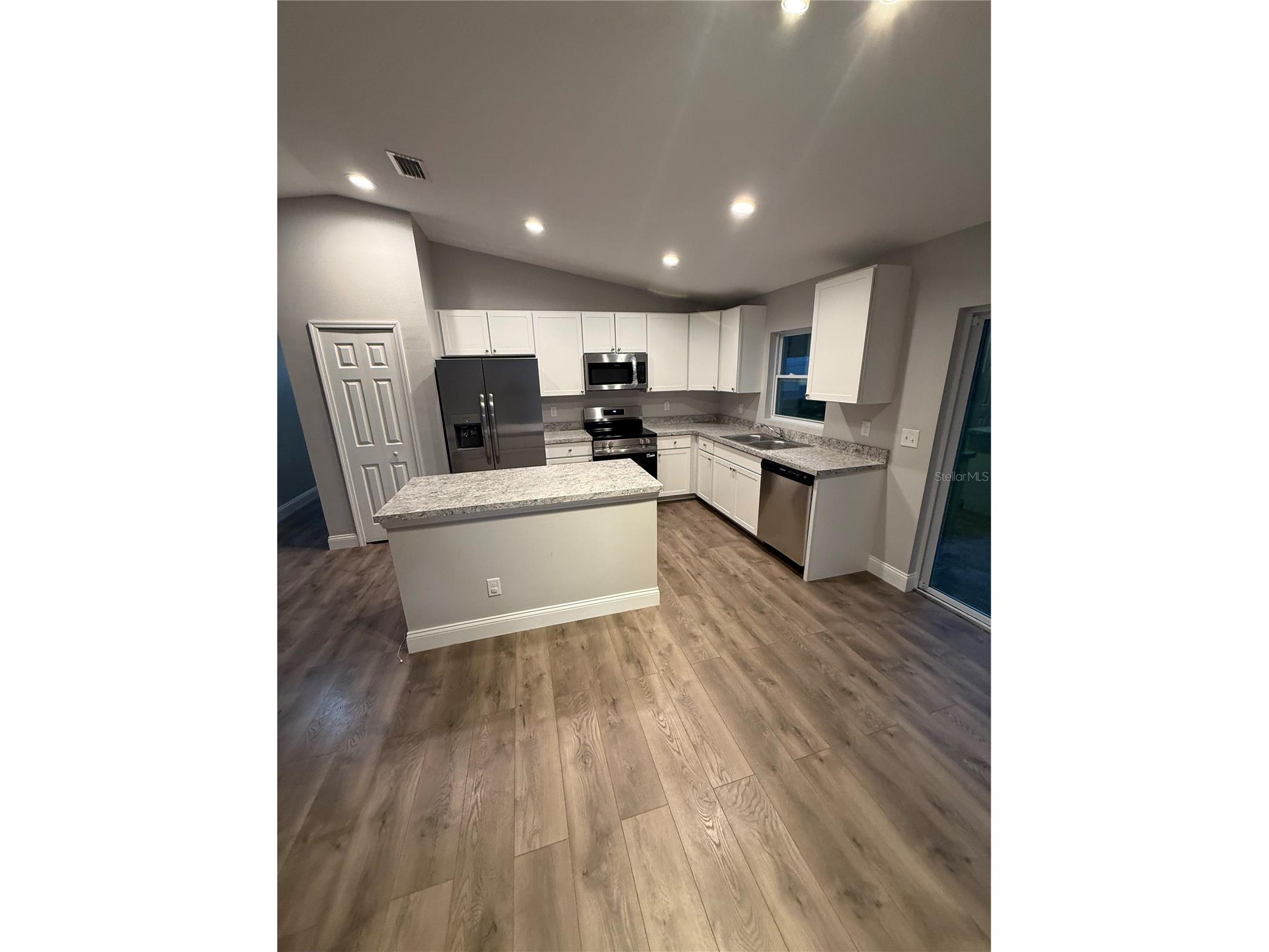 619 Hickory Avenue Orange City FL 32763 S5151115 image3