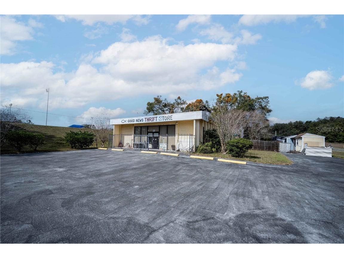 619 N Dixie Ave. (Us Hwy 441/27) Fruitland Park FL 34731 G5093886 image2