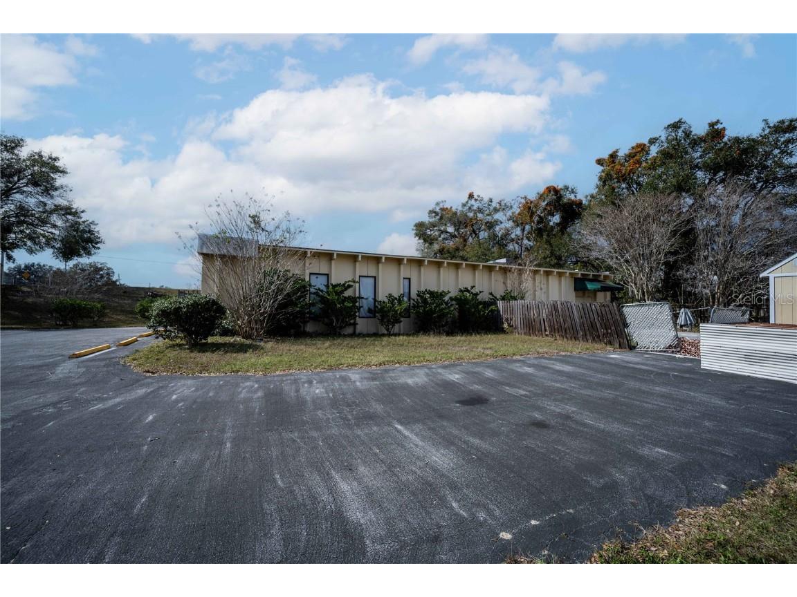 619 N Dixie Ave. (Us Hwy 441/27) Fruitland Park FL 34731 G5093886 image6