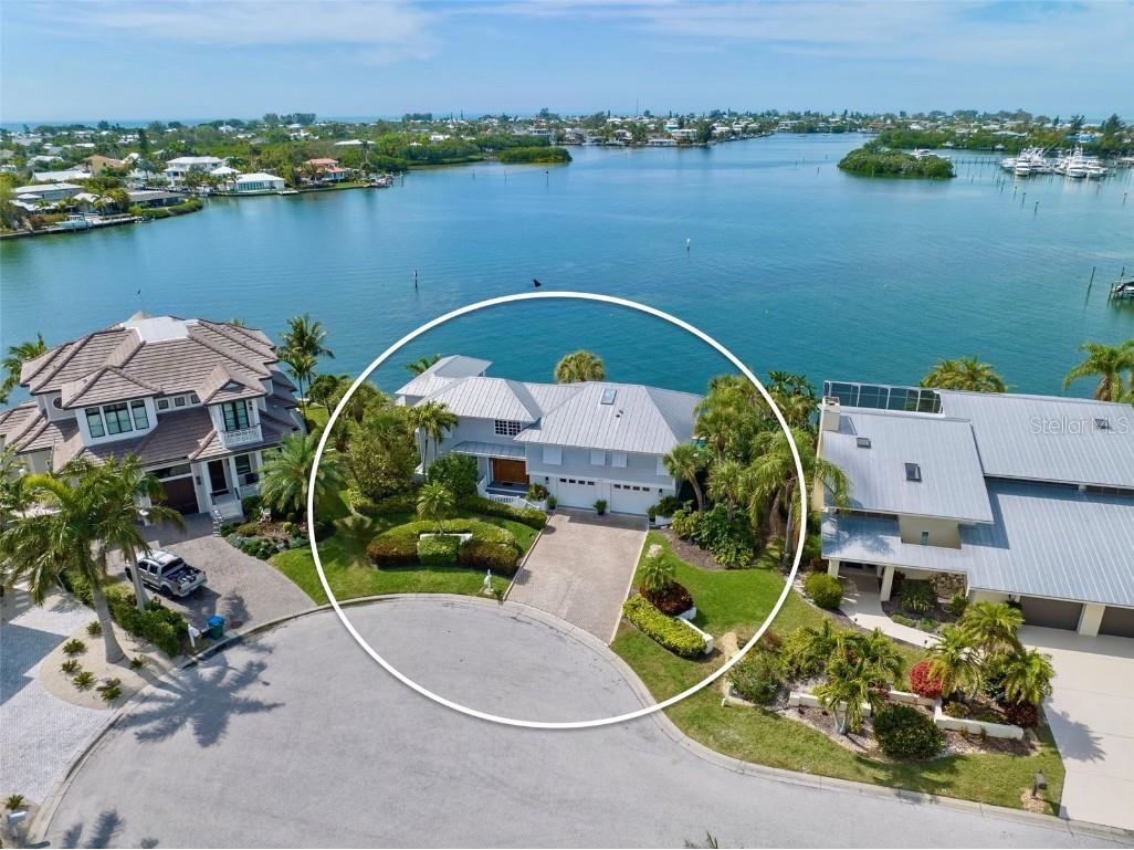 619 N Point Drive Holmes Beach FL 34217 - BIMINI BAY A4602134 image1