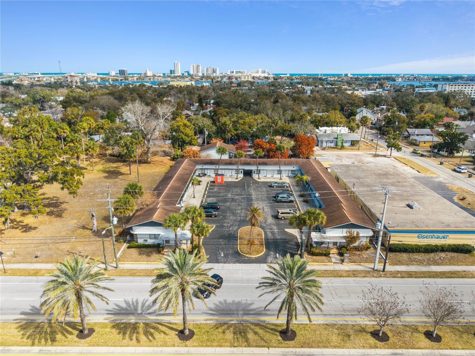 619 N Ridgewood Avenue Daytona Beach FL 32114 O6383052 image7