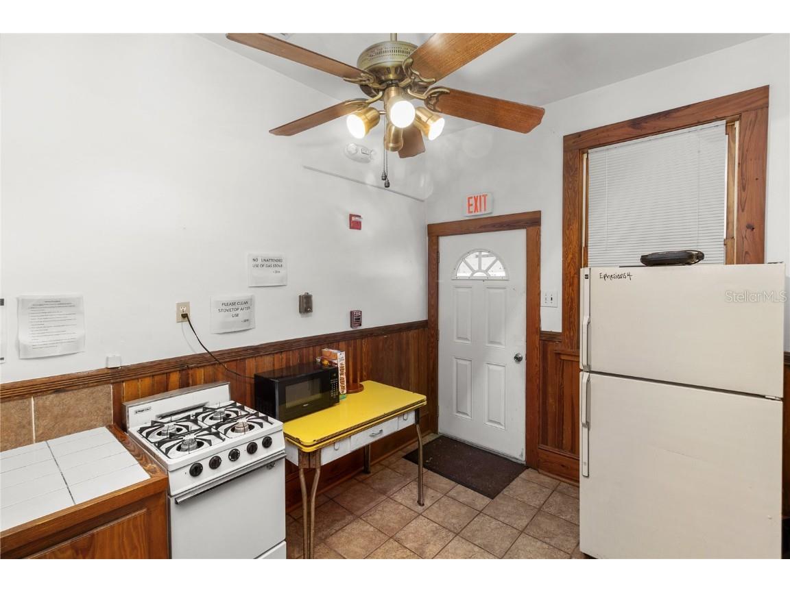 619 NE 1st Street Gainesville FL 32601 GC532806 image11