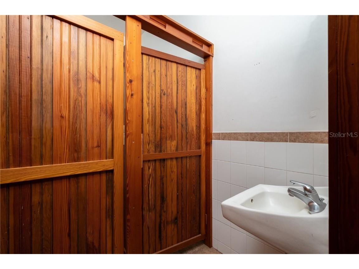 619 NE 1st Street Gainesville FL 32601 GC532806 image21