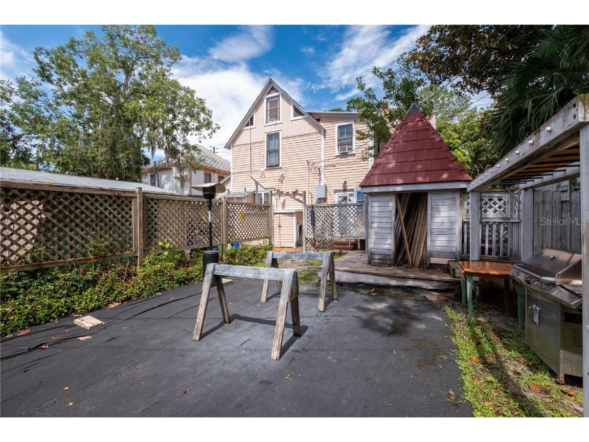 619 NE 1st Street Gainesville FL 32601 GC532806 image24