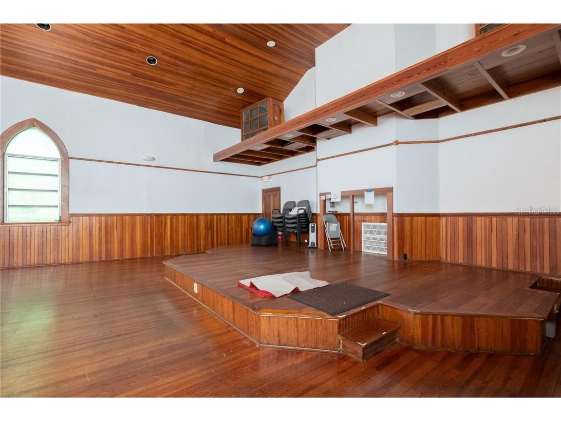 619 NE 1st Street Gainesville FL 32601 GC532806 image7