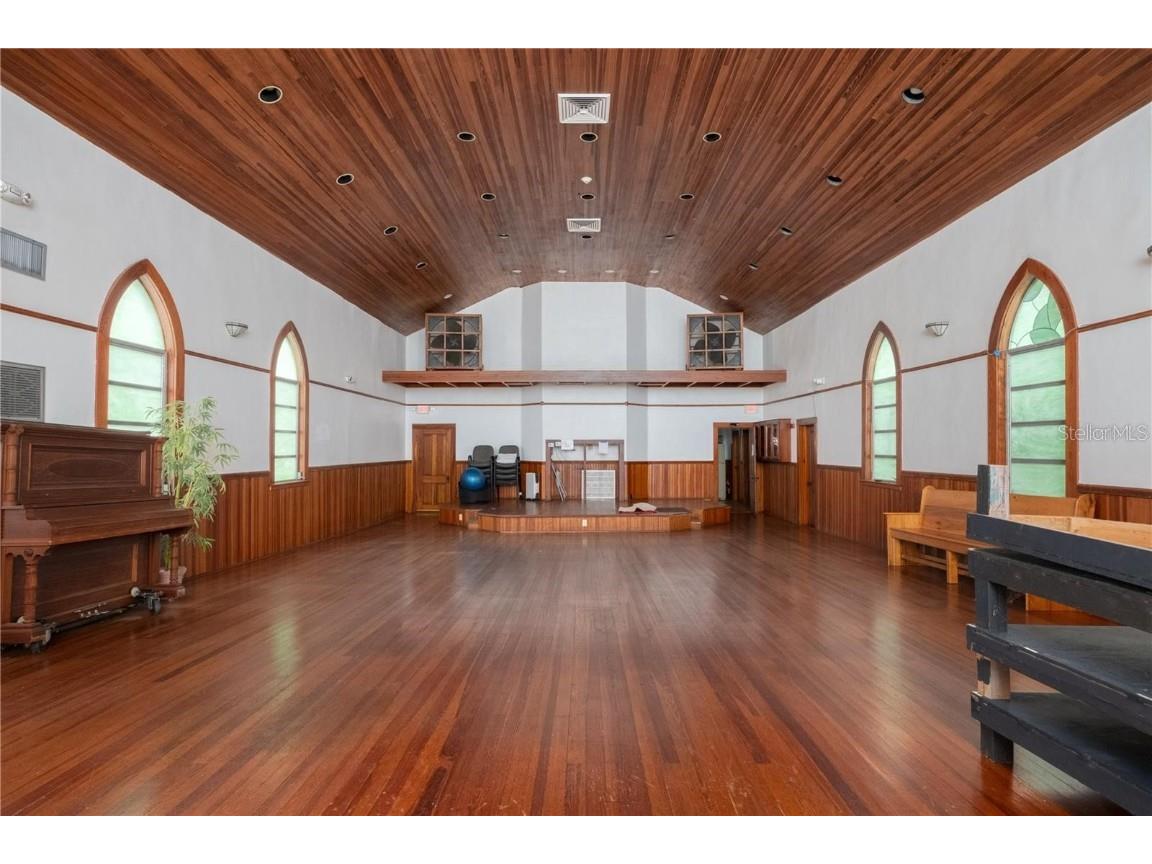 619 NE 1st Street Gainesville FL 32601 GC532806 image8