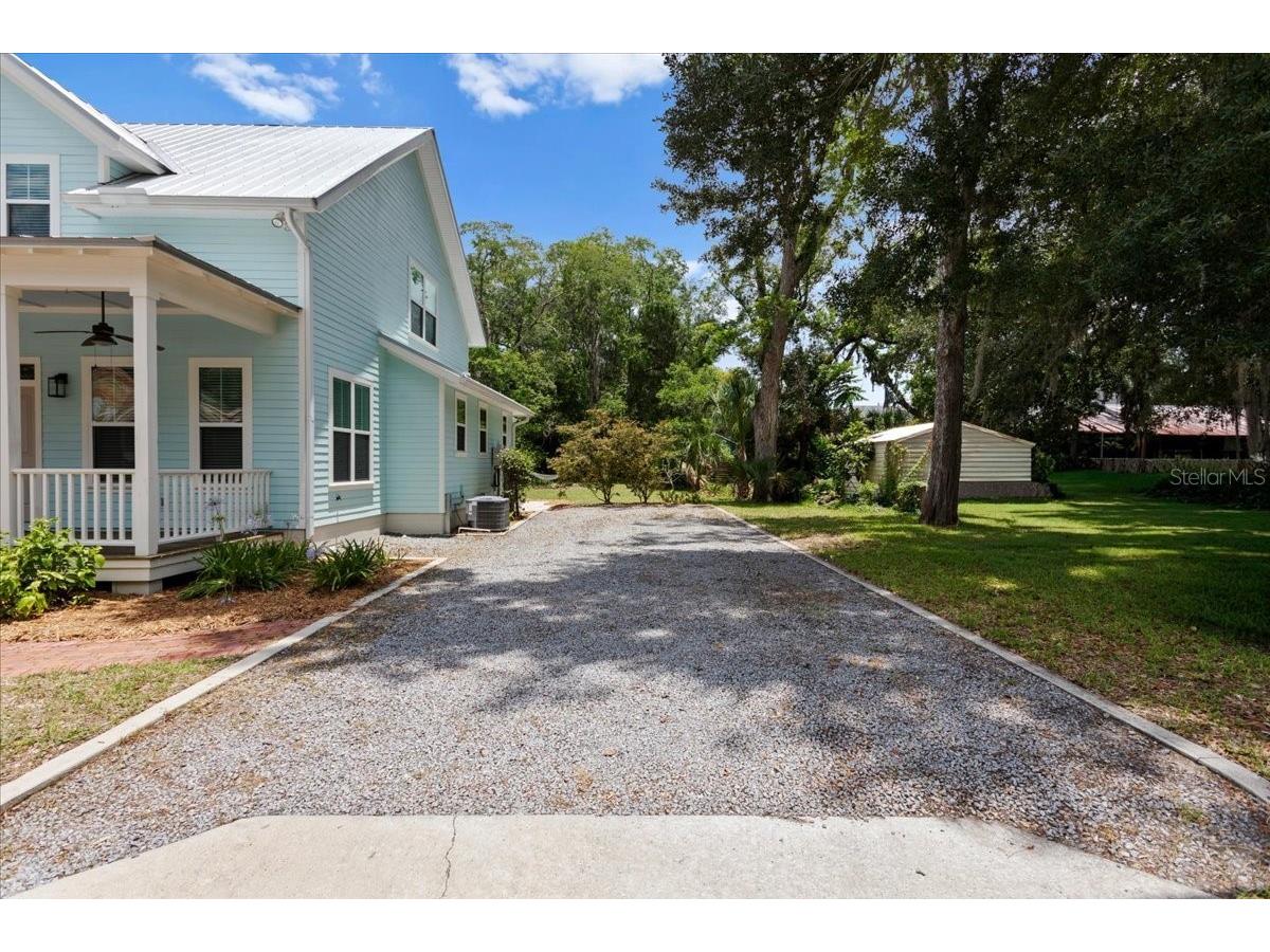 619 NW 3rd Street Gainesville FL 32601 GC541147 image4