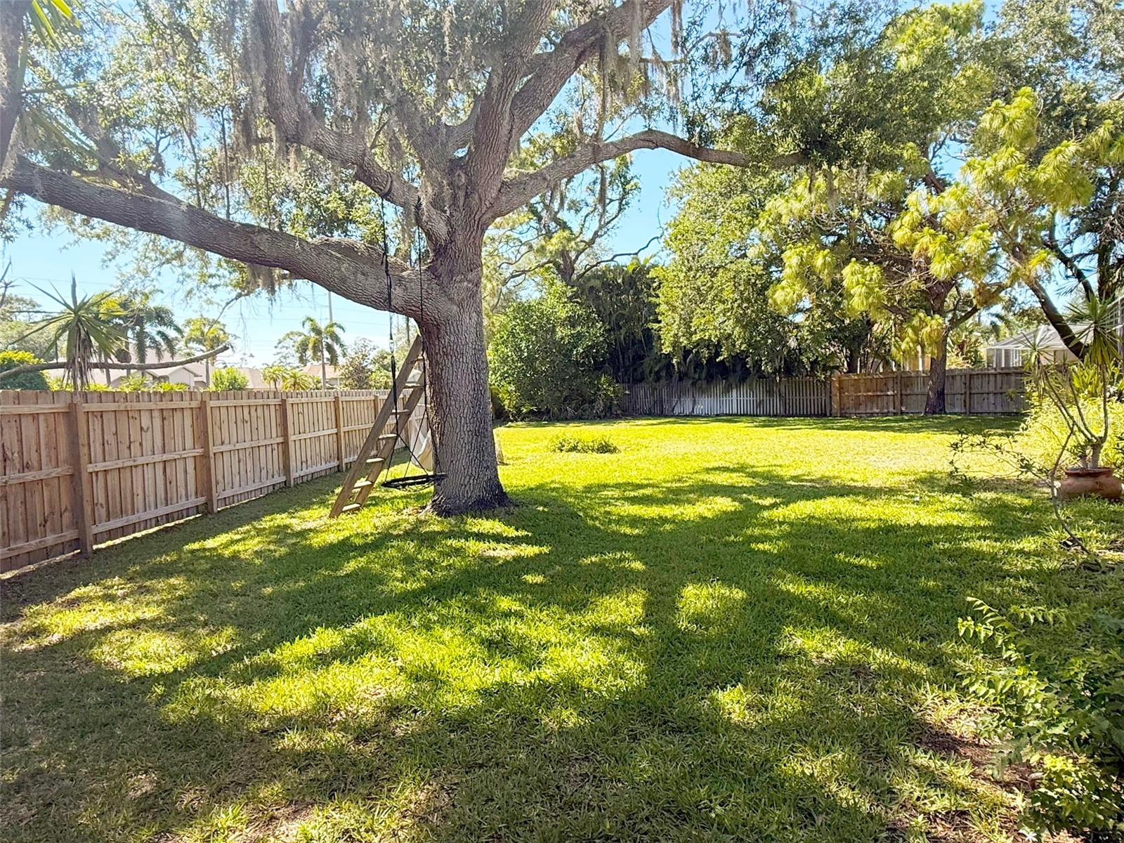 619 Oak River Court Osprey FL 34229 A4692331 image4